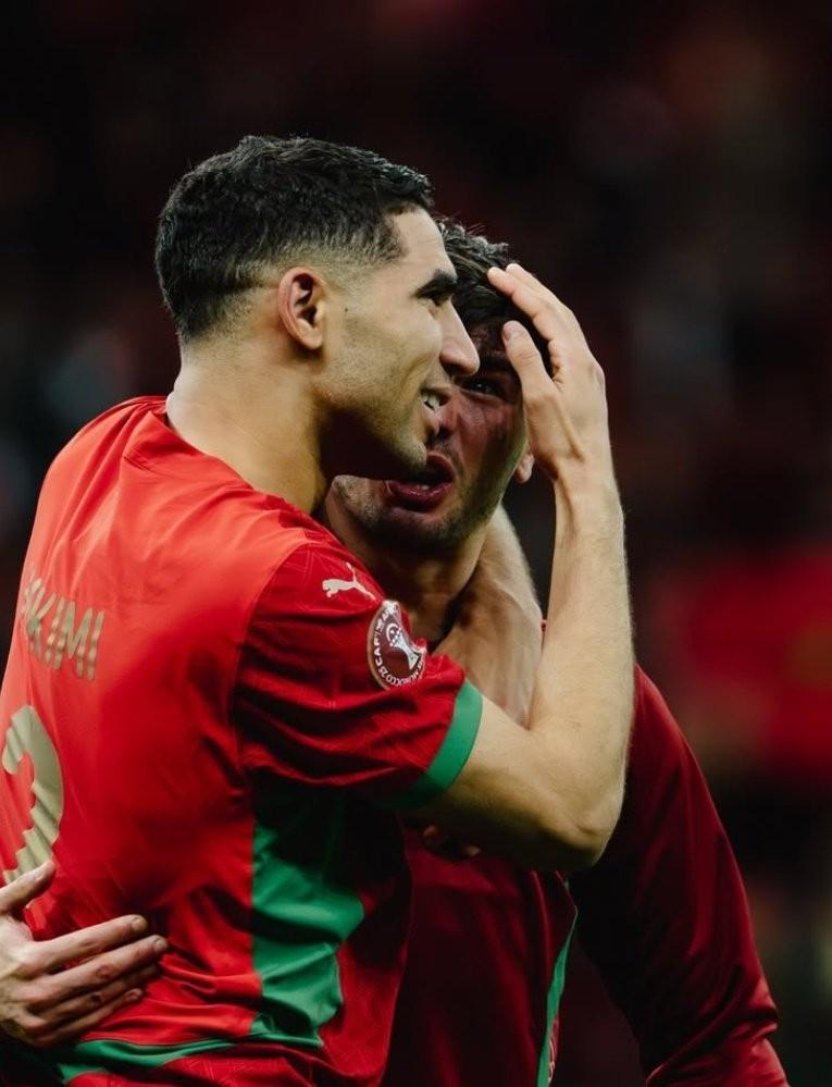 记者：非洲杯决赛结束后，阿什拉夫是少数几个在更衣室安慰迪亚斯的球员